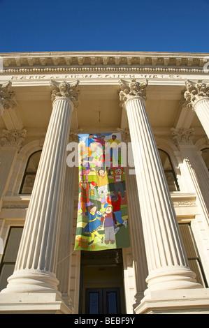 Spalten, historische Forrester Galerie, Oamaru, North Otago, Südinsel, Neuseeland Stockfoto