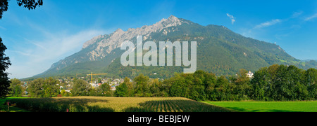 Liechtenstein und das Dreischwestern-Gebirge, Vaduz LI Stockfoto