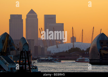 Großbritannien, England, London, Canary Wharf, Thames Barrier, O2 2009 Stockfoto