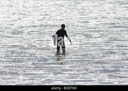 Surfer am Manly Beach in Sydney, Australien Stockfoto