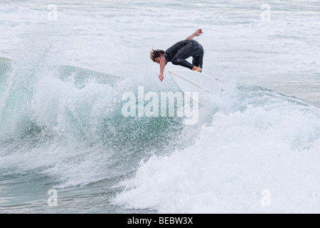 Surfer am Manly Beach in Sydney, Australien Stockfoto