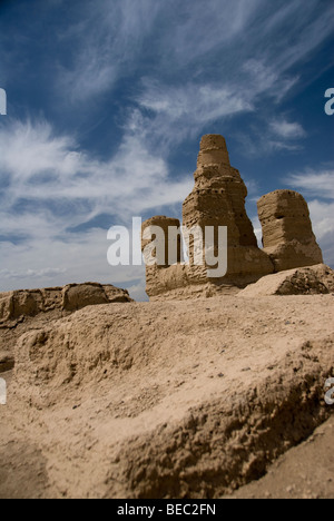 Reste der antiken Stadt Jiahoe in der Taklamakan-Wüste, in der Nähe von Turpan. Provinz Xinjiang. China 2008. Stockfoto