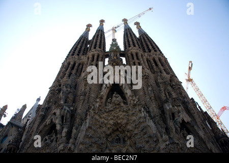 Außenansicht der Sagrada Familia in Barcelona Stockfoto