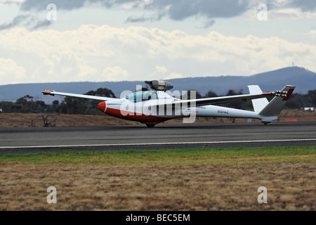 Bob Carlton demonstriert seine 1N Powered Glider Düsenflugzeug im Avalon Air 2009 zeigen Melbourne Australien Stockfoto