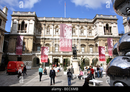 Die Royal Academy of Arts, Piccadilly, City of Westminster, London, England, Vereinigtes Königreich Stockfoto