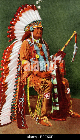 Hier sitzt in volles Kleid ein Osage-Indianer, geglaubt, um Chief Pahsetopah sein. Stockfoto