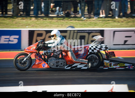 Dragster Bike im FIA European Drag Racing Meisterschaft in Santa Pod, England. Stockfoto