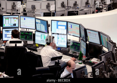 Main Handelssaal der Frankfurter Wertpapierbörse durch die Deutsche Börse AG in Frankfurt Am Main, Hessen, Deutschland, Europa Stockfoto