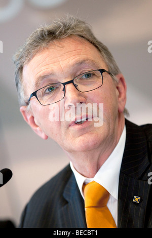 Wolfgang Mayrhuber, Vorsitzender und CEO der Deutschen Lufthansa AG, während der Pressekonferenz auf Jahresabschlüsse auf 11.03.200 Stockfoto