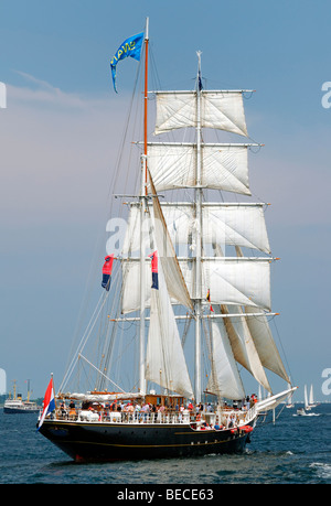 Segelschiff bei der Windjammer-Parade der Kieler Woche 2006, Kieler Förde, Schleswig-Holstein, Deutschland, Europa Stockfoto