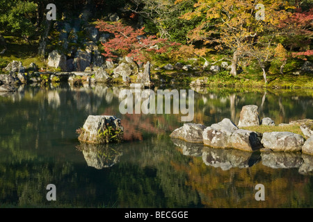 Tenryuji wurde zuerst unter Kyotos "fünf großen Zen-Tempel" eingestuft. Stockfoto