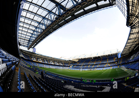 Blick ins Innere Stadion Stamford Bridge in London. Haus der Chelsea Football Club Stockfoto