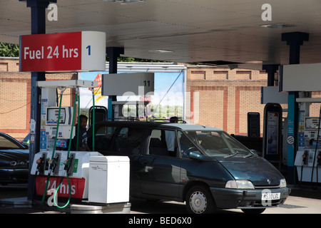 Tesco-Tankstelle Stockfoto