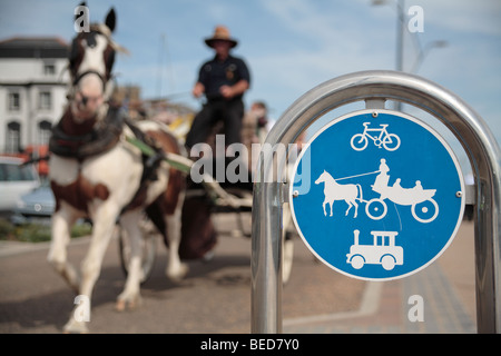 Pferd und Kutsche fahren, Great Yarmouth Stockfoto