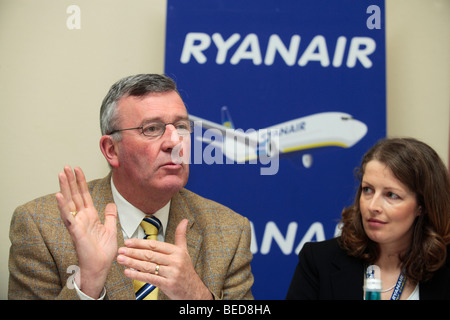 Michael Cawley, Chief Operating Officer von Ryanair im Rahmen einer Pressekonferenz die irische Billigfluggesellschaft Ryanair in Frankfurt am Main Stockfoto