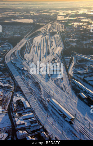 Luftbild, tief verschneiten waren Bahnhof, Hamm, Ruhr und Umgebung, North Rhine-Westphalia, Deutschland, Europa Stockfoto