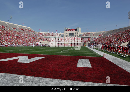 Das neue Indiana University Memorial Stadion während eines Fußballspiels. Stockfoto