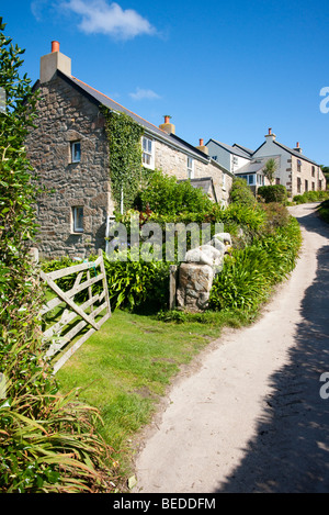 Naturstein-Granit-Hütte auf Bryher, Scilly-Inseln Stockfoto