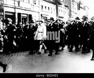 Adolf Hitler mit Rudolf Hess und Erich Ludendorff auf eine Nazi-März 1926 Stockfoto