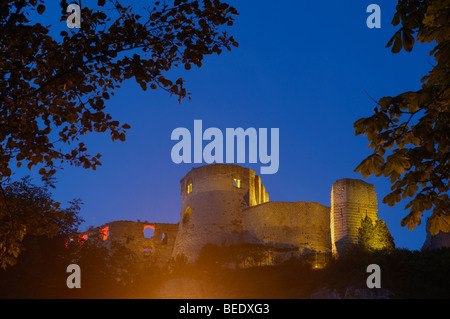 Galliard Burg (Ch Teau-Gaillard) in der Abenddämmerung, Les Andelys. Seine-Tal, Normandie, Frankreich Stockfoto