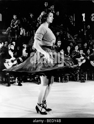 Schauspielerin Sophia Loren in einer Szene aus "Der Stolz und die Leidenschaft" Stockfoto