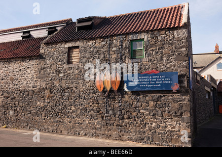 Traditionelle Raucher Fischräucherei produzieren Bückling in kleinen Fischerdorf. Craster, Northumberland, England, Vereinigtes Königreich, Großbritannien. Stockfoto