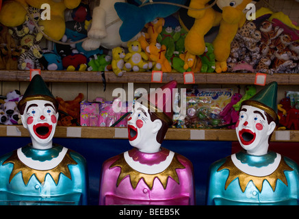 Offener Mund Clown Spiele auf der Messe Stockfoto