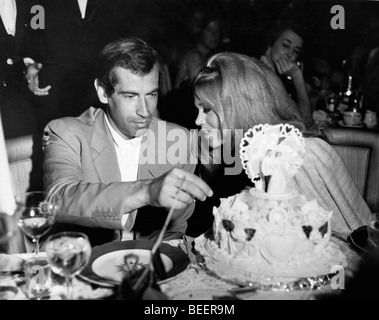 Schauspielerin Jane Fonda und Roger Vadim bei ihrer Hochzeit Stockfoto