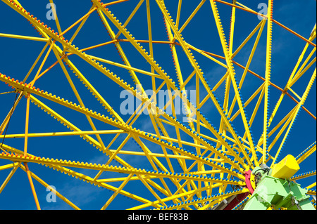 Evergreen State Fair in der Nähe der Speichen auf der gelbe Riesenrad Monroe Washington State USA Stockfoto
