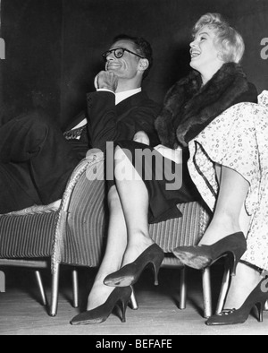 Schauspielerin Marilyn Monroe im Theater mit Arthur Miller Stockfoto