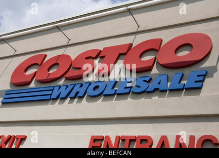 Ein Costco Einzelhandel Sammellagerplatz in Maryland. Stockfoto