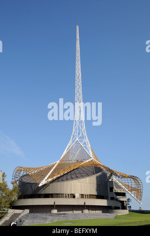 Der Metall Turm der Victorian Arts Centre in Melbourne Australien ein Komplex von Theater und Konzertsäle Stockfoto