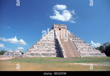El Castillo Pyramide in Chichen Itza Maya-Ruinen in Yucatan Mexiko Stockfoto