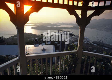 Sonnenuntergang über Charlotte Amalie Harbor, St. Thomas, Karibik Stockfoto