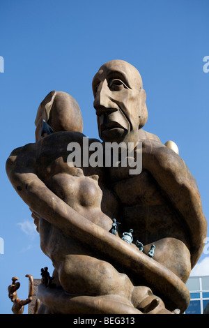 "Der Schatten, der Reisen Begleiter und der Improvisator" A Denkmal für Hans Christian Andersen. Odense, Fyn, Dänemark Stockfoto