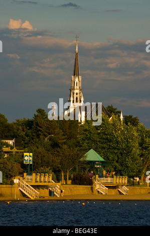 Stadt von Magog an den Ufern des Lake Memphremagog Eastern Townships Provinz Quebec Kanada Stockfoto