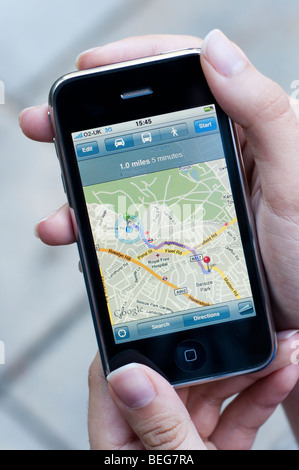 Google maps auf dem Apple iPhone zeigt Standort des Benutzers, London, England, UK Stockfoto