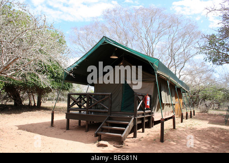 Zelt auf dem permanenten Campingplatz In Mkuze Game Reserve, Südafrika Stockfoto