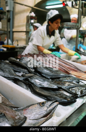 Frische Meeresfrüchte auf dem Fischmarkt von Vigo, Spanien Stockfoto