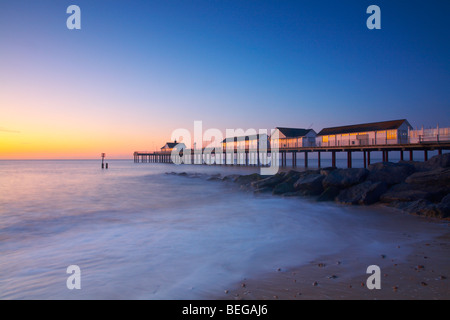 Großbritannien England Ostengland Suffolk Southwold Pier Sonnenaufgang am Morgen Stockfoto