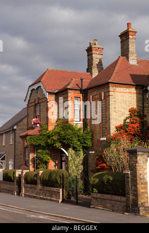 England, Cambridgeshire, Huntingdon, Brampton Dorf, High Street, Croft House elegante edwardianische Villa Stockfoto