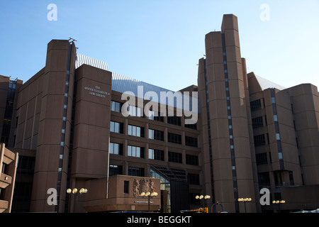 Liverpool Crown Court in den Queen Elizabeth II Gerichten Gebäude in Liverpool City Centre Merseyside England Großbritannien Stockfoto