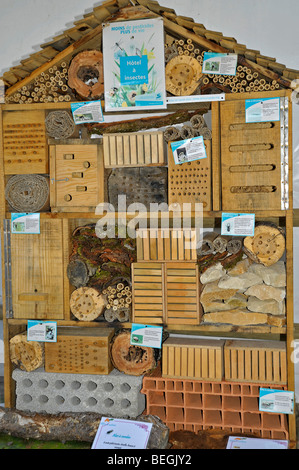 Insektenhaus, Hotel auf dem Display auf der Landwirtschaftsausstellung in Parthenay, Deux-Sèvres, Frankreich. Stockfoto