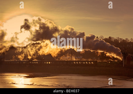 Jugendakademien und Kinneil Eisenbahn Dampf Bahnhof verlassen Bo'ness Stockfoto