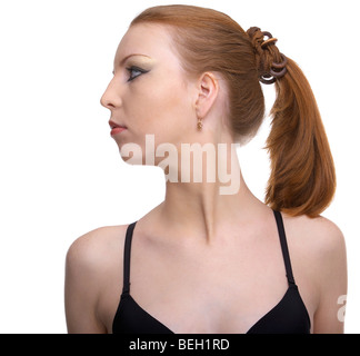 Porträt von schöne rothaarige blasse Haut Model posiert im schwarzen BH Stockfoto