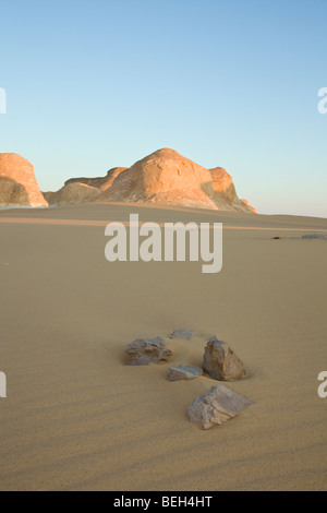 Twilight im White Desert National Park, libysche Wüste, Ägypten Stockfoto