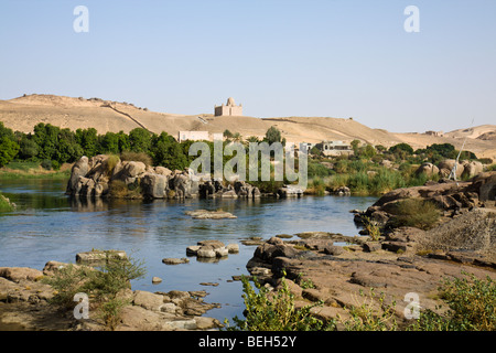 Mausoleum des Aga Khan über Nil Katarakt Landschaft, Assuan, Ägypten Stockfoto