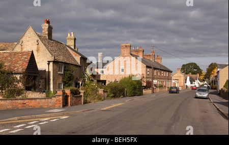 England, Cambridgeshire, Huntingdon, Brampton Dorf, High Street Stockfoto