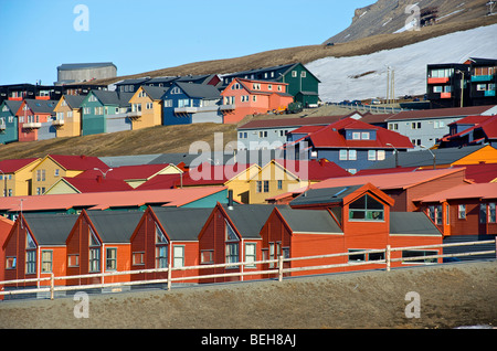 Spitzbergen, Svalbard, Longyearbyen, bunten Häuserzeilen Stockfoto