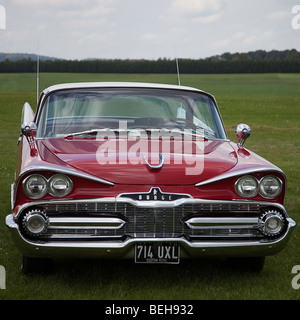 Chrysler Dodge Custom Royal Hemi - Kopf V8 270 Kubikzoll 4 türige Limousine Stockfoto